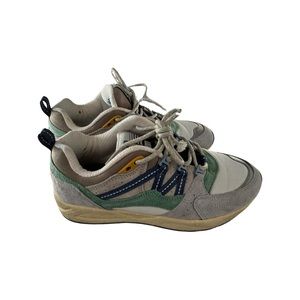 Karhu Fusion 2.0 sneakers beautiful size 6.5/ women size 8.5